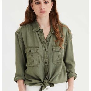 like new ! American Eagle oversized boyfriend fit!